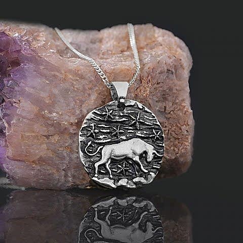 925 Ayar Gümüş Kişiye Özel Tasarım Boğa Burcu Kolye