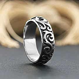 Sarmaşık Desen İşlemeli Gümüş Alyans