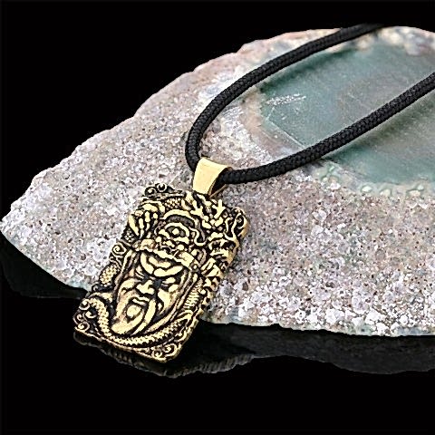 Antik Savaşçı Kolye