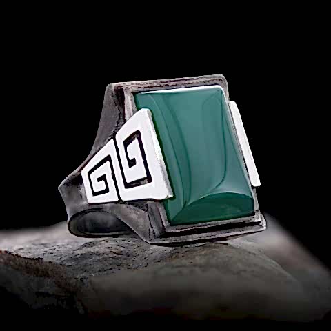 Dikdörtgen Kesim Yeşil Akik Taşlı Gümüş Yüzük