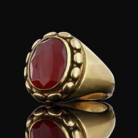 Doğal Kırmızı Akik Taşıyla Tasarlanmış Gümüş Yüzük