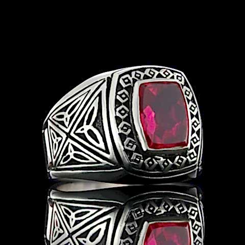 Erkek Yakut Taşlı Yüzük, Simetrik Desen İşlemeli Yakut Özel Tasarım Yüzük