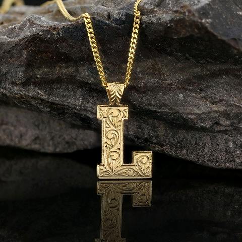 Harfli Kişiye Özel Tasarlanan Gümüş Kadın Kolye