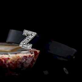 Motifli Z Harfi Deri Bileklik