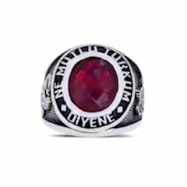 Ne Mutlu Türküm Diyene Yüzüğü Uluyan Kurt