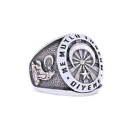 Ne Mutlu Türküm Diyene Yüzüğü Uluyan Kurt