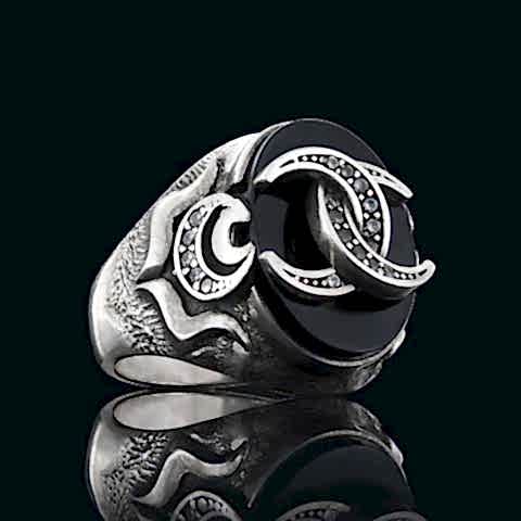 Oniks Taşlı Üzerinde Hilal Sembol İşlemeli Gümüş Yüzük, Siyah Akik Yüzük