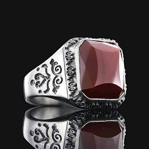 Özel Tasarım Kırmızı Akik Taşlı 925 Ayar Erkek Gümüş Yüzük