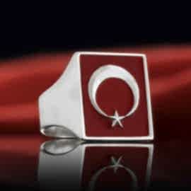 Kırmızı Mineli Ay Yıldız Yüzük