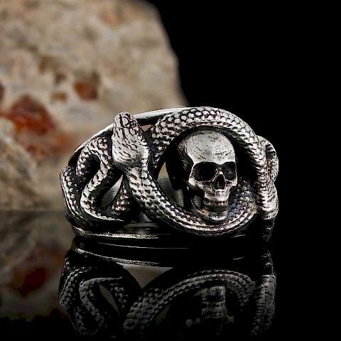 Yılan Figürlü Gümüş Yüzük